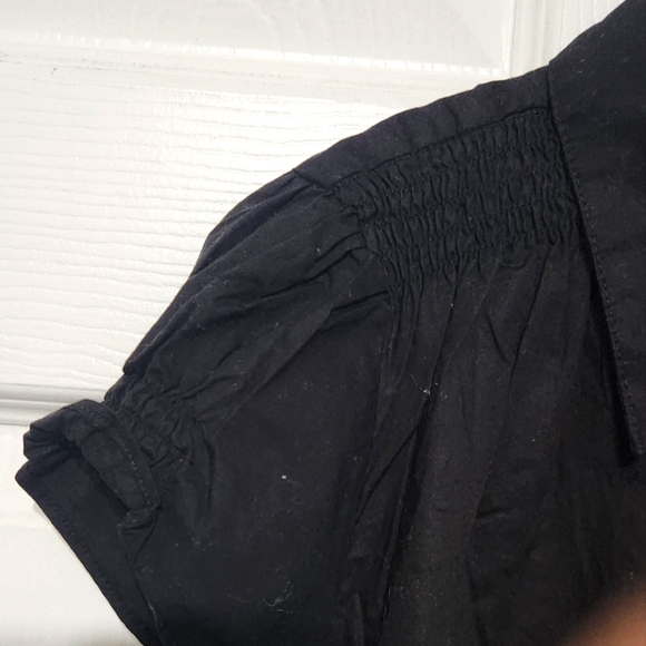 Button Down - Picture 4 of 4